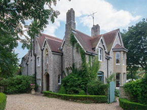 4 Bed in Lulworth Cove DC182